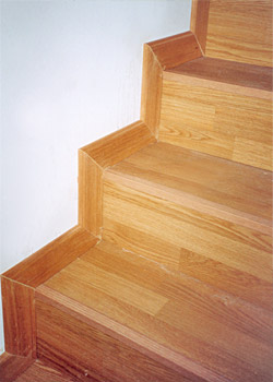 Art. CLICK COMFORT, decoro Rovere Calvados, scala con profili coordinati