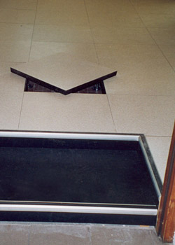 Finitura in laminato con gradino antiscivolo